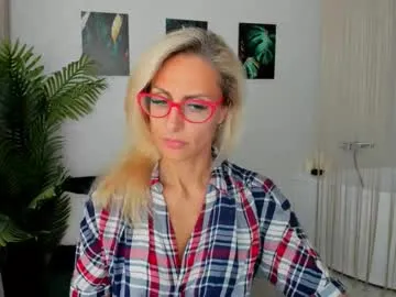 _sirine_ – webcam model profile photo Image 9