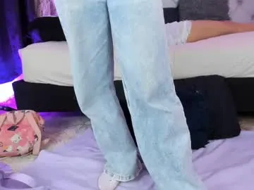 minitini_squirt – webcam model profile photo Image 5