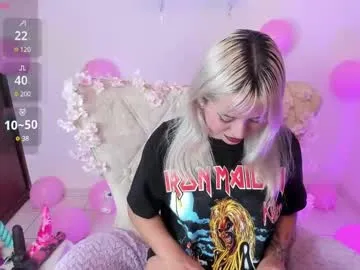 alasska_18 – webcam model profile photo Image 3