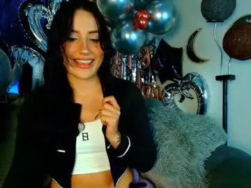 lustyaura – webcam model profile photo Image 10