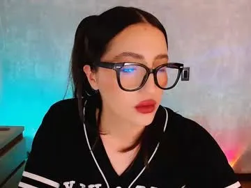 little_irene – webcam model profile photo Image 18