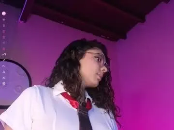 naty_saenz3 Image 19