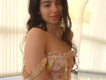 mariana_allen – webcam model profile photo Image 2