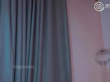 daihanwatson_ – webcam model profile photo Image 15