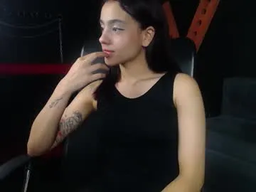 chloexsmith – webcam model profile photo Image 9
