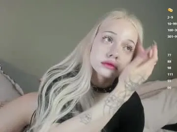 scarlett_witch__ – webcam model profile photo Image 19