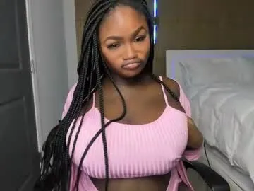 elannand – webcam model profile photo Image 13