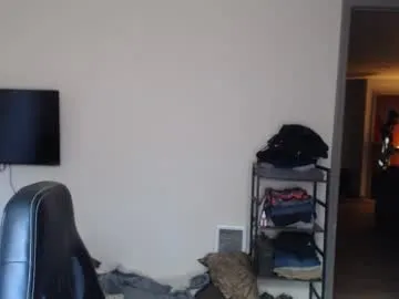 informal_ – webcam model profile photo Image 13