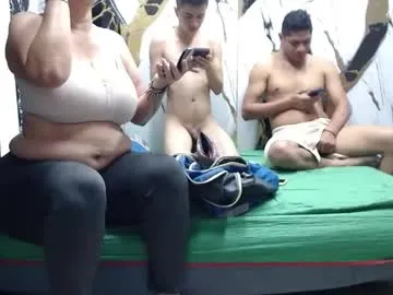 lucydelovely – webcam model profile photo Image 17