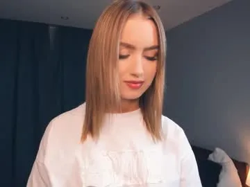 lanie__ – webcam model profile photo Image 5