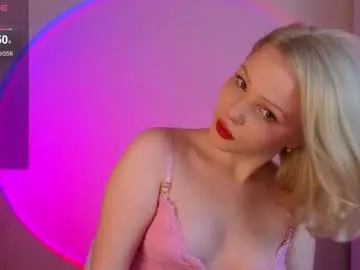 petite_hollyy Image 6