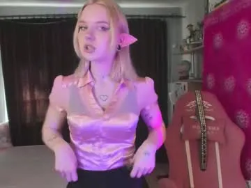 informal_ – webcam model profile photo Image 7