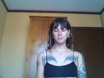 intrigueeme – webcam model profile photo Image 3