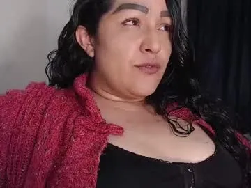 ellyl – webcam model profile photo Image 15