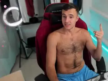 evymiuu – webcam model profile photo Image 8