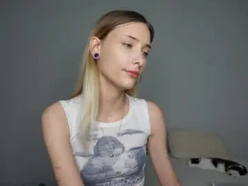 mon1_day – webcam model profile photo Image 18