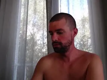 red_gloves – webcam model profile photo