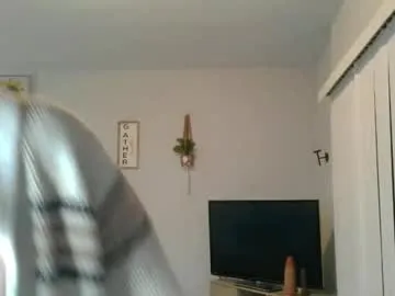 grace_tom1 – webcam model profile photo Image 3