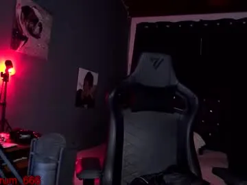 lucia_copper – webcam model profile photo Image 6