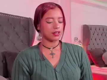 juliaquin – webcam model profile photo Image 8