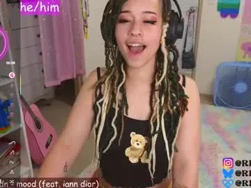 realsquirter – webcam model profile photo Image 6