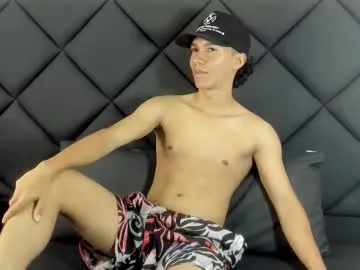 ava_delightt – webcam model profile photo Image 7