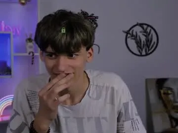 charlotteatwood – webcam model profile photo Image 16