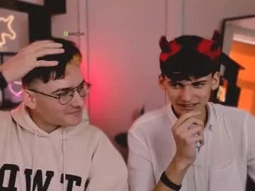 bright_diamonds_054 – webcam model profile photo Image 4