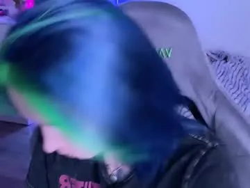 mon1_day – webcam model profile photo Image 12