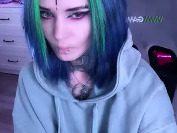 mon1_day – webcam model profile photo Image 13