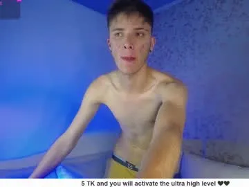 naive_love – webcam model profile photo Image 18