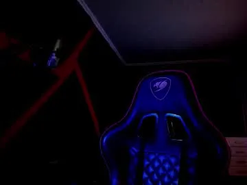 lucydelovely – webcam model profile photo Image 10