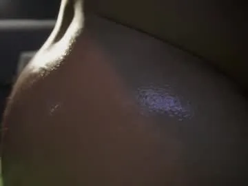 lucydelovely – webcam model profile photo Image 14