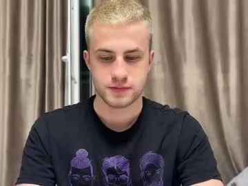 funny_to_see_you_here – webcam model profile photo Image 5