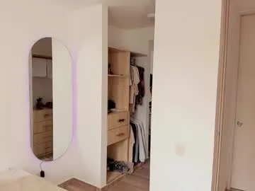 ozhmara – webcam model profile photo Image 19