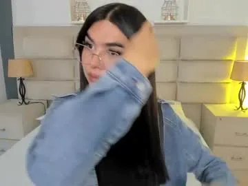 faplex – webcam model profile photo Image 3