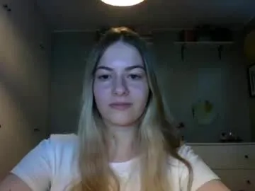 _sirine_ – webcam model profile photo Image 2