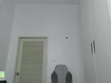 anyarayne – webcam model profile photo Image 2