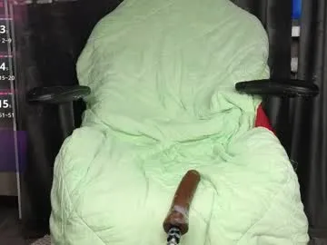 lesi_kiss – webcam model profile photo Image 4