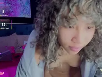 hotel77777 – webcam model profile photo Image 5