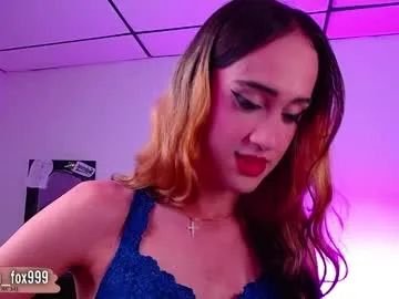 regina_noctixx – webcam model profile photo Image 12