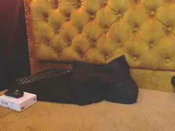 fixielu – webcam model profile photo Image 16