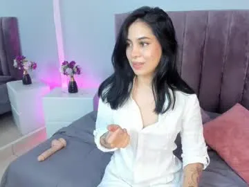 lara_c_rau – webcam model profile photo Image 8