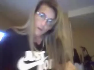 kaylaaaa111 – webcam model profile photo Image 15