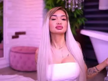 sarah_rayy – webcam model profile photo Image 2