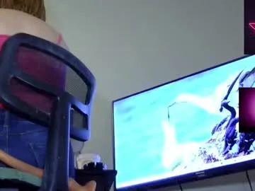 evymiuu – webcam model profile photo Image 12