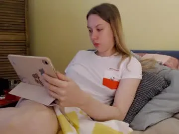 sladkoezka – webcam model profile photo Image 13