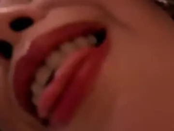 ericaglam – webcam model profile photo Image 2