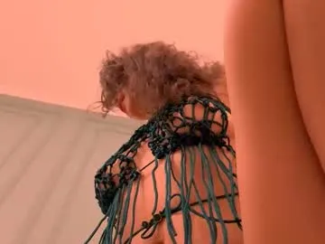 ericaglam – webcam model profile photo Image 4