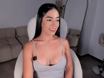 bambifarrina – webcam model profile photo Image 6